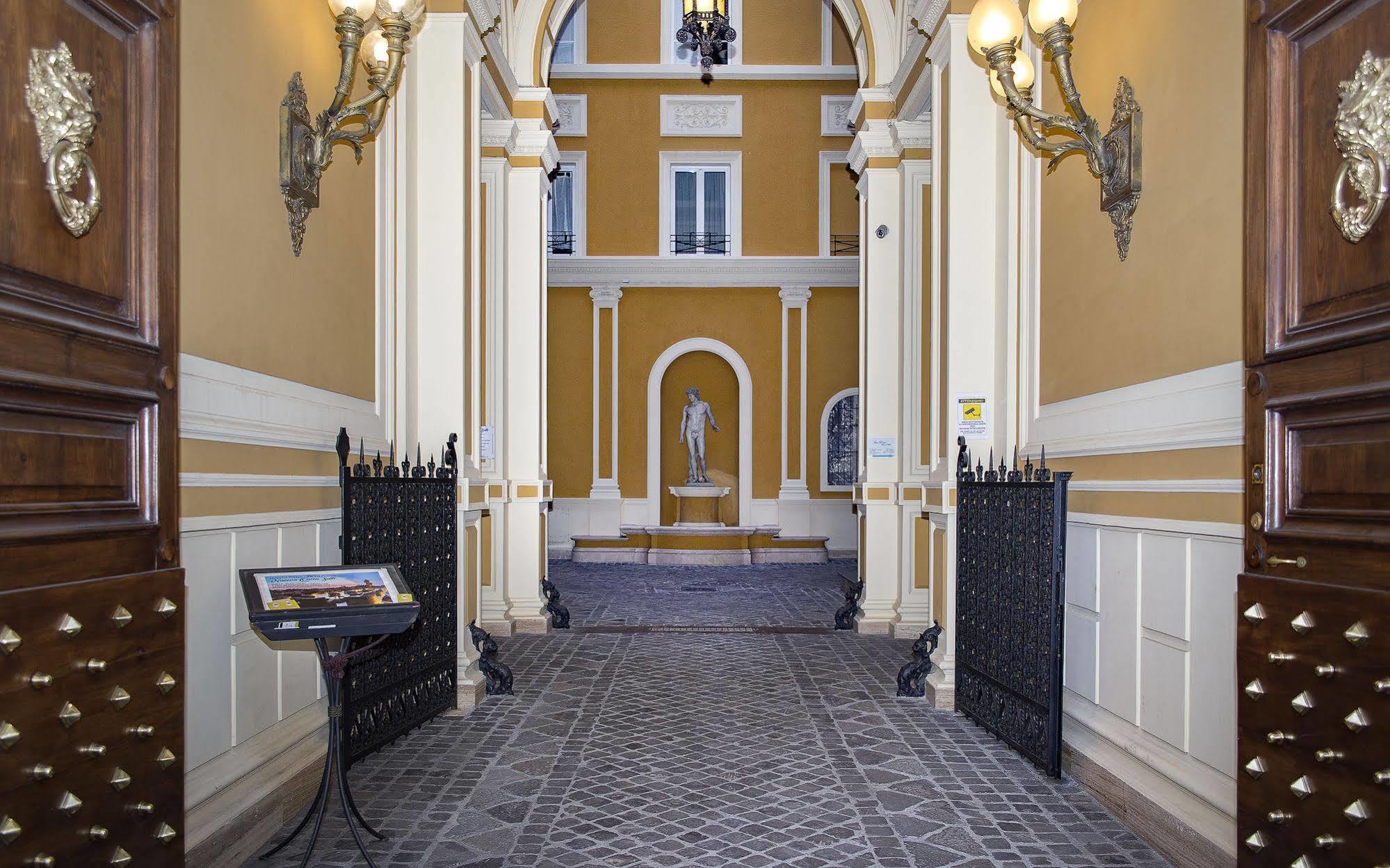 Inn Rome Rooms & Suites Ngoại thất bức ảnh